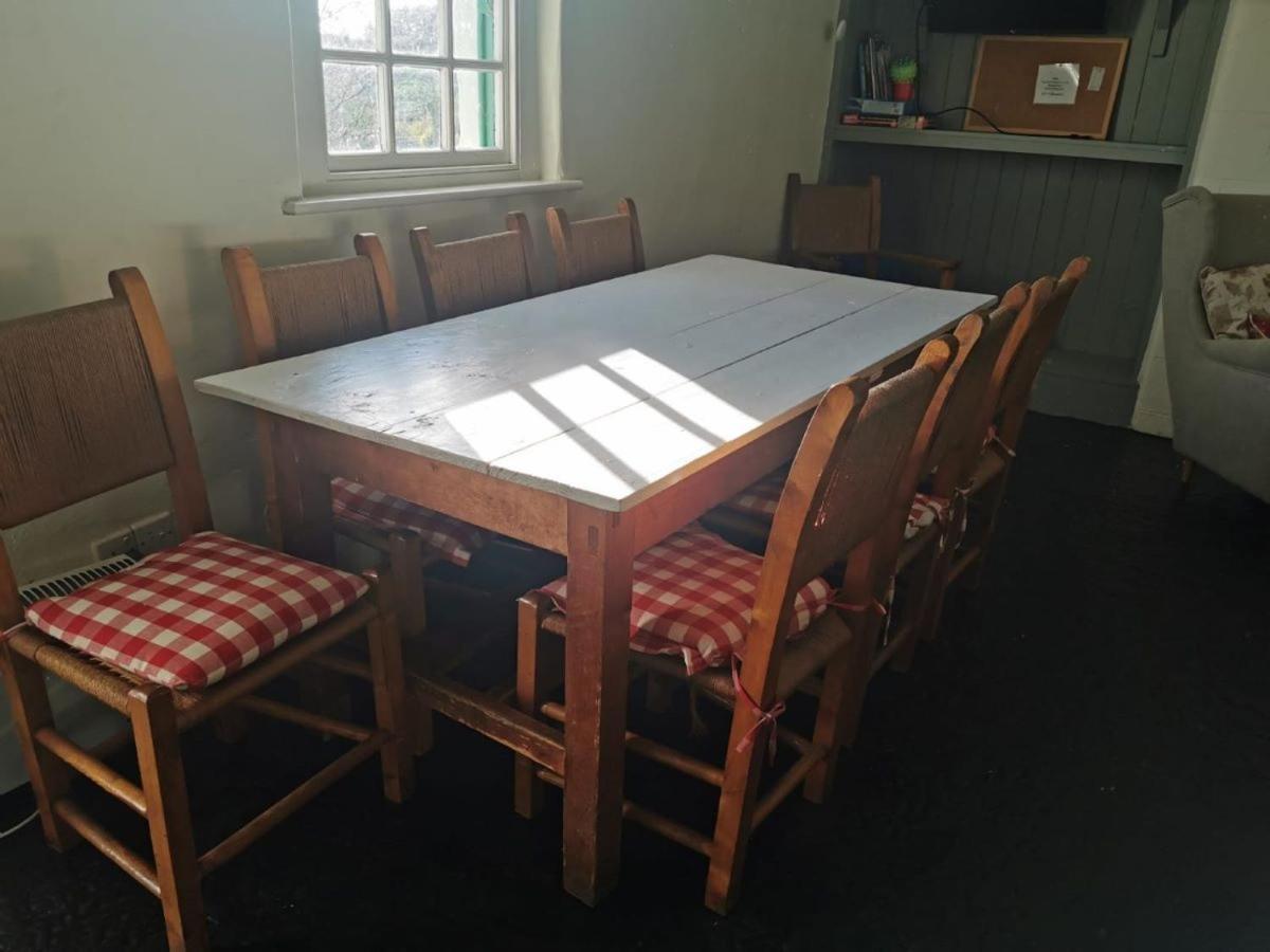 Corofin Lake Cottages Екстериор снимка